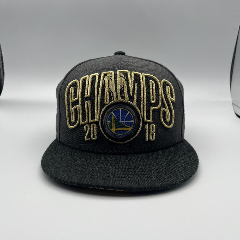 Golden State Warriors Hat Cap Snap Back One Size Gray NBA 2018 Champs New Era